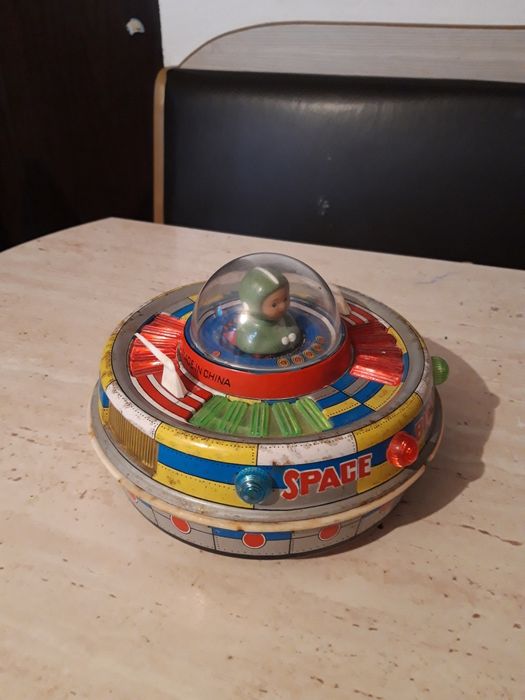 Jucarie veche, Space Boat