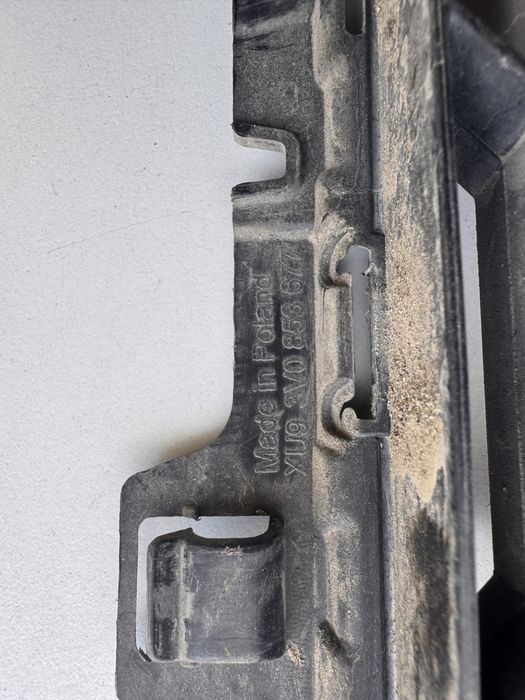 grila bara fata skoda superb 3v0853677