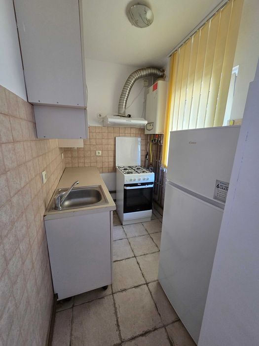 Proprietar, inchiriez apartament cu o camera in zona Printul Turcesc