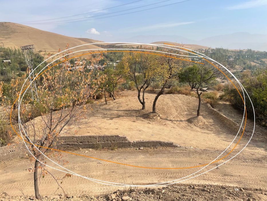 Горы Янгиабада /Участок 5,5 соток / инвестиция