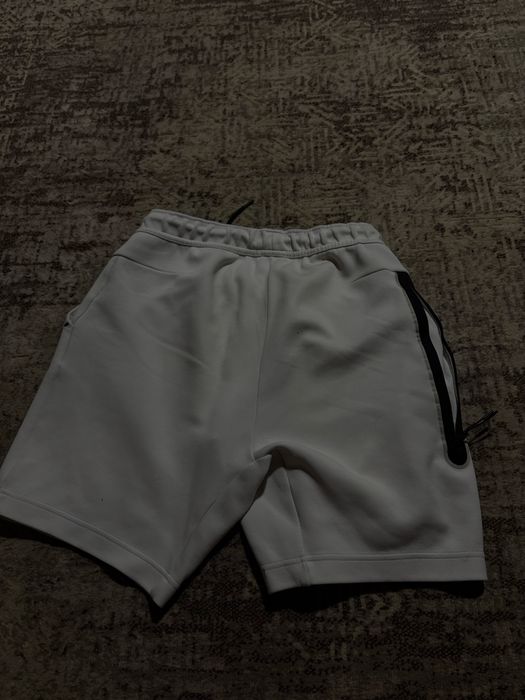 Pantaloni scurti tech albi S