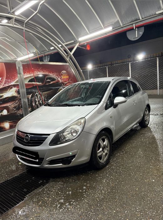 Vând opel corsa D