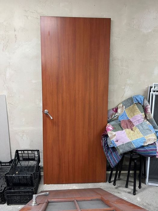 Продам межкомнатные двери