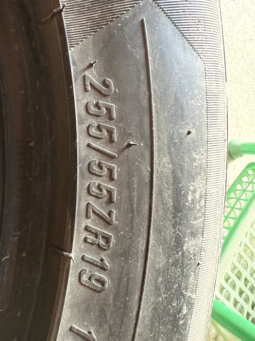 Продаю шины в отличном состояние