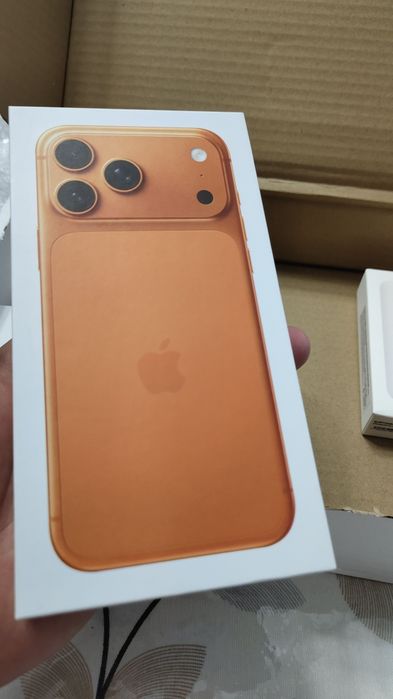 Продам айфон 17про макс. Китай