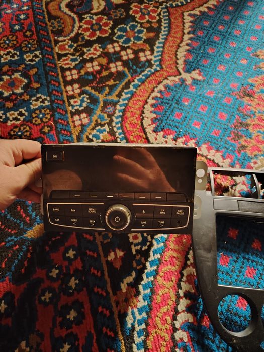 Gentra magnitofon sotiladi srochna