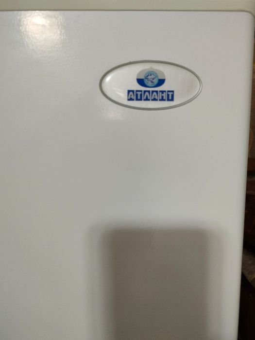Продаётся холодильник Атлант
