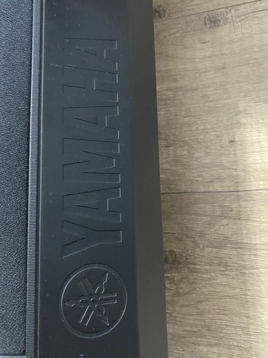 Синтезатор YAMAHA