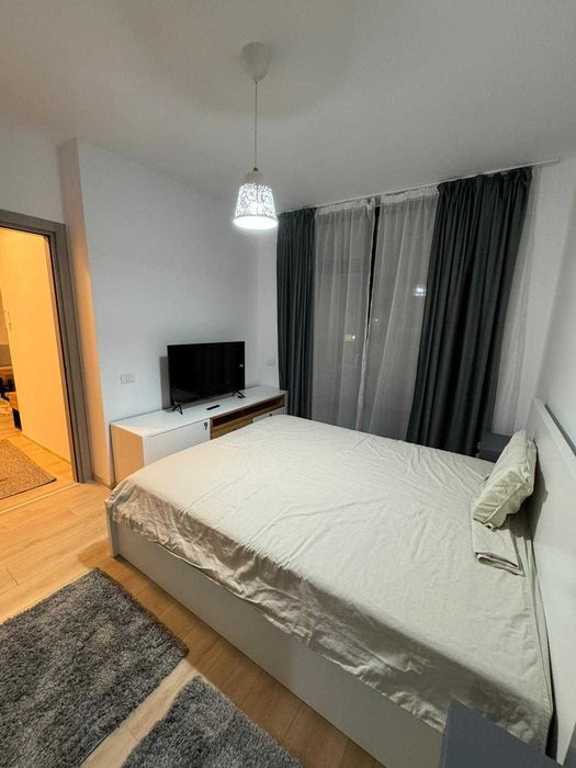 Inchiriez apartament