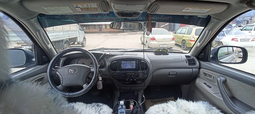 Продам Тойота Секвоя 2004г.