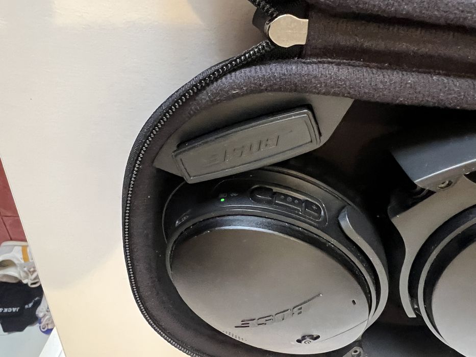 Casti over-ear Bose QC35