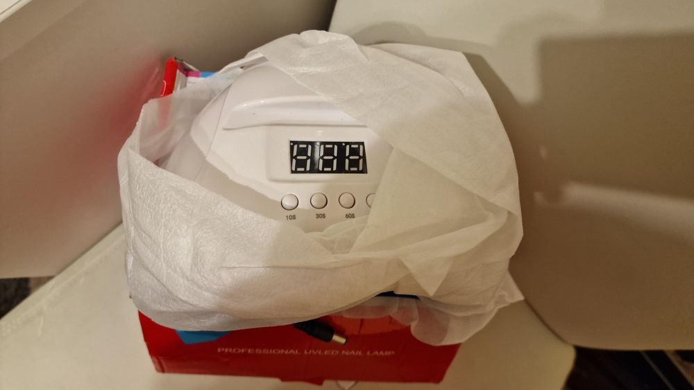 UV/LED лампа за гел лак със стойка за телефон и таймер