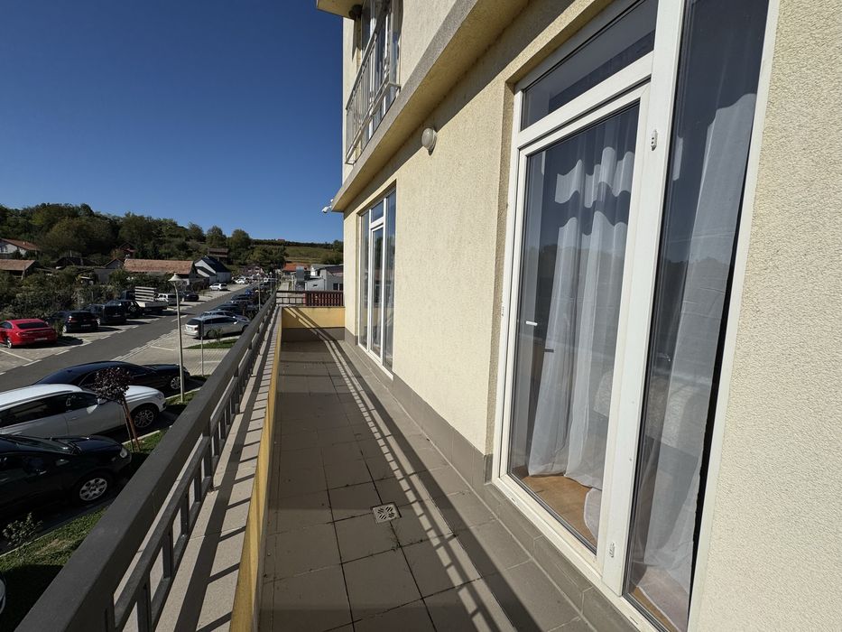 Inchiriez apartament in Reghin , B-dul Unirii,Bl.57 etaj 1