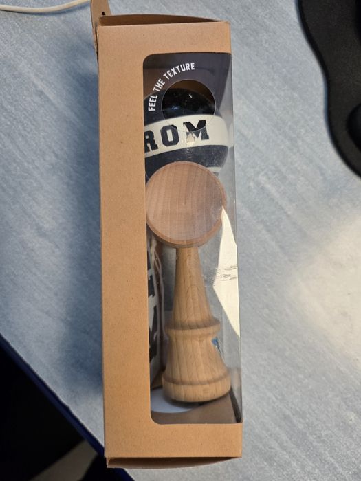 Kendama Krome folosita