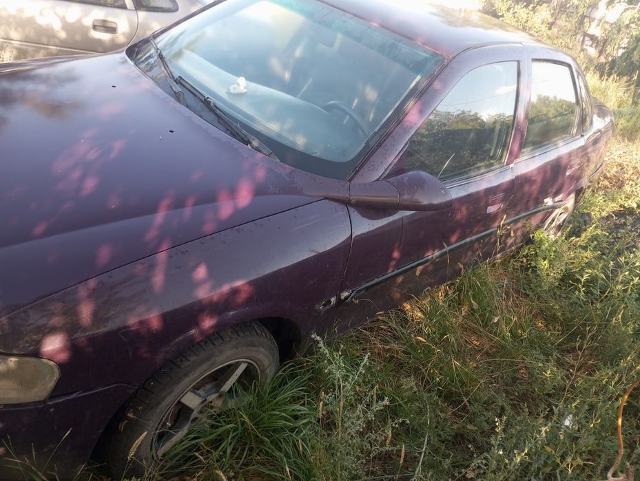 Продам Опель вектора б