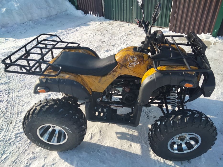 Квадроцикл не маленький.