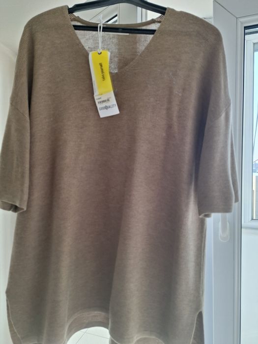 Кофта. Производство Корея. Размер 48-50.