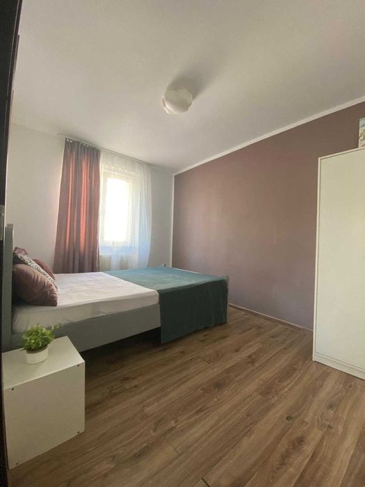 Ofer spre închiriere apartament cu 3 camere in Suceava