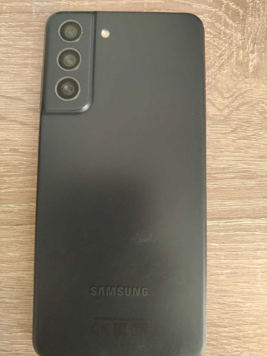 Samsung S21   fe