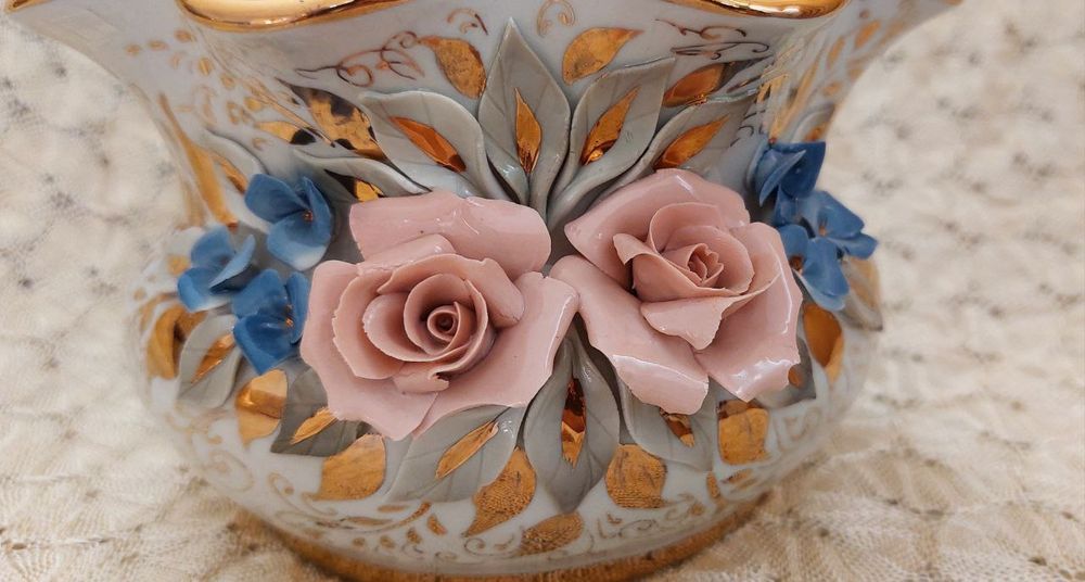 Красивая ваза конфетница