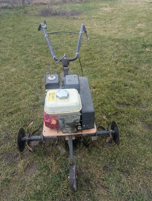 Motocultor , motosapa  cu sase sapatoare