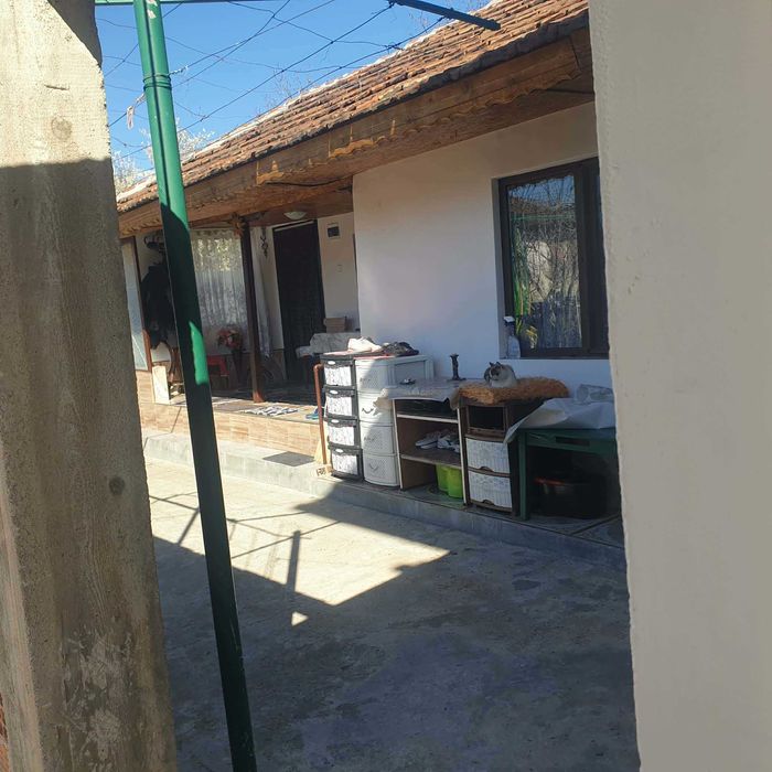 Едноетажна къща, близо до Пловдив