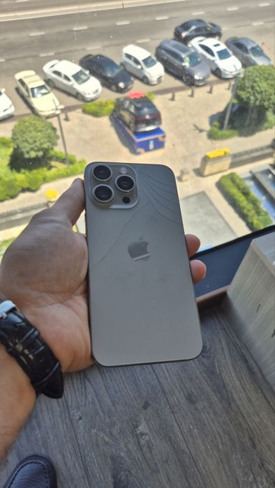 Продается iPhone 15 Pro Max 256gb