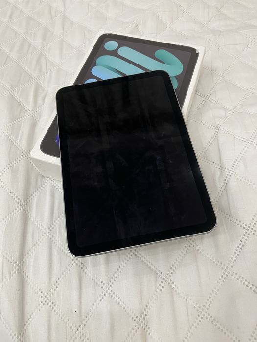 Продам iPad (a17 pro) 8/128