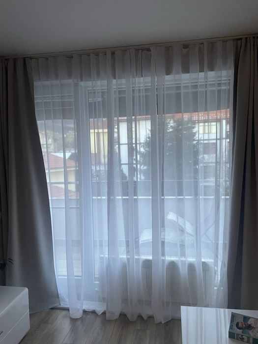 Три броя бели тънки пердета