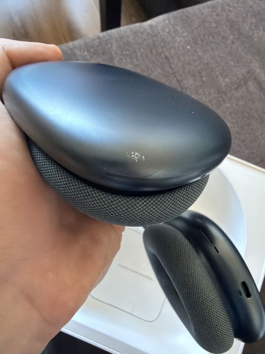 AirPods Max Midnight