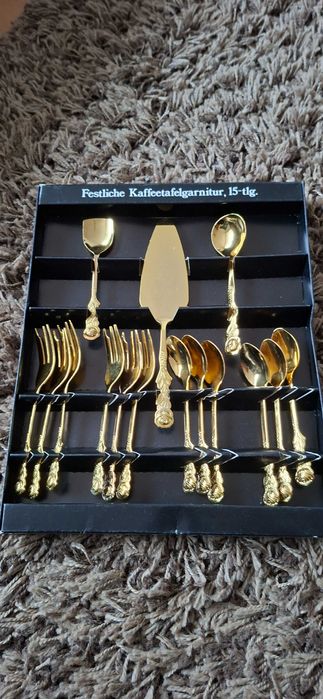 Set de lingurite, furculite pentru desert din metal aurii