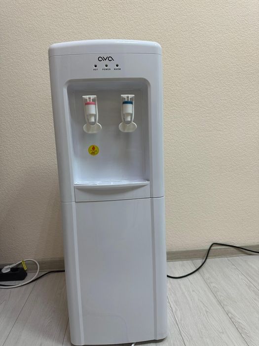 Продам диспансер для воды