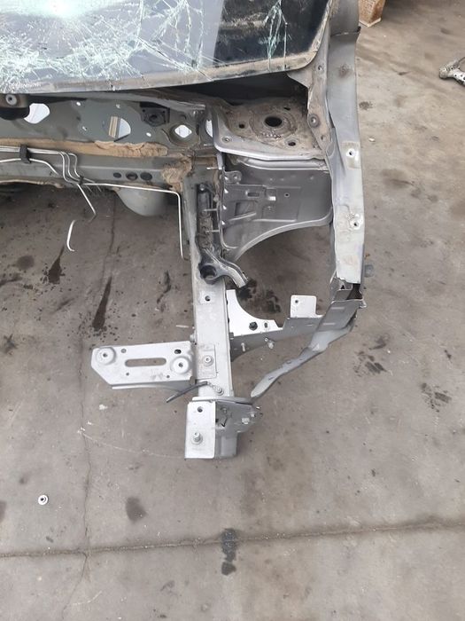 lonjeron stanga renault captur  j5