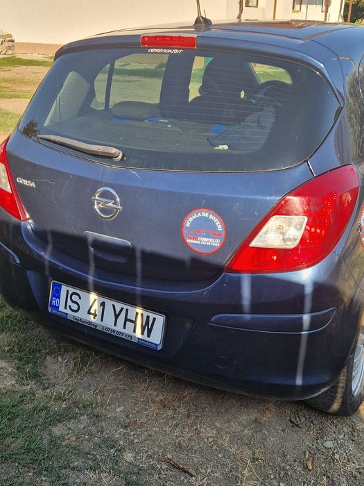 Vând Opel corsa D automat