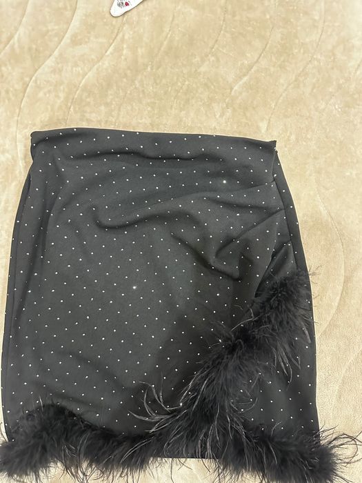 Стилна пола с пера