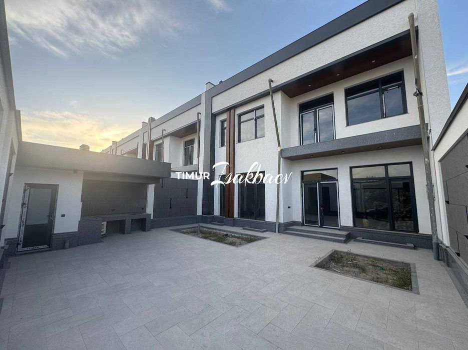 Продам ЕвроДом HI Tech Дурмень 2,5 сотки Терраса