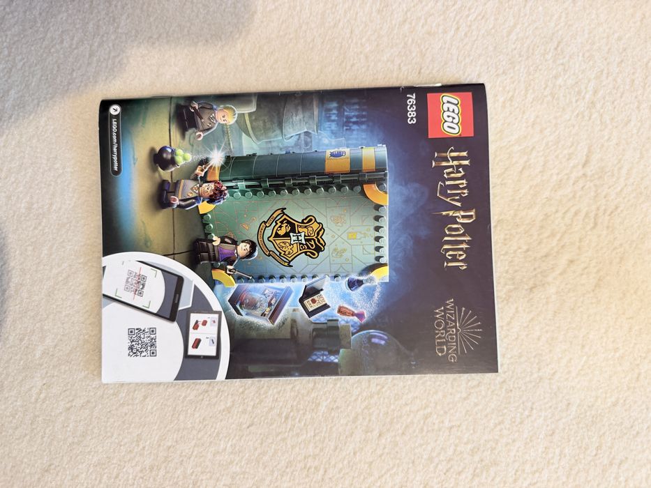 LEGO® Harry Potter™ - Moment Hogwarts™: carti Harry Potter