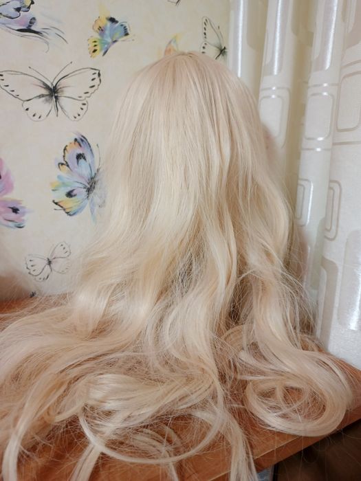 Парик для косплея