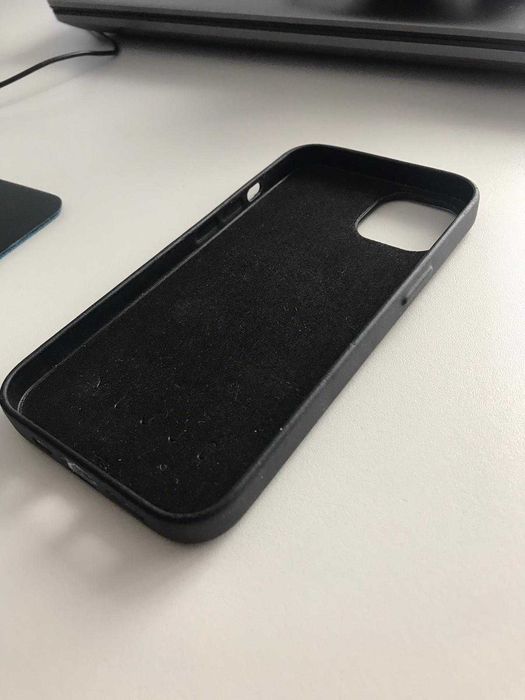 Vand Husa Iphone 13 - Mujjo