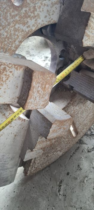 Патрон для токарнова станка