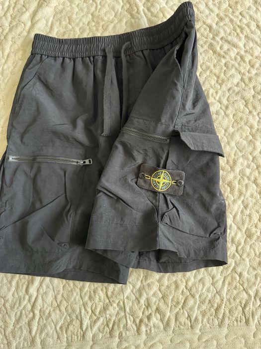 Шорты stone island