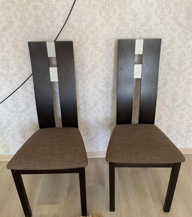 Продам стол мо стульями