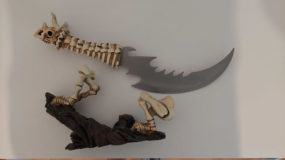 Decoratiuni interior - Elefanti si sabie dinozaur