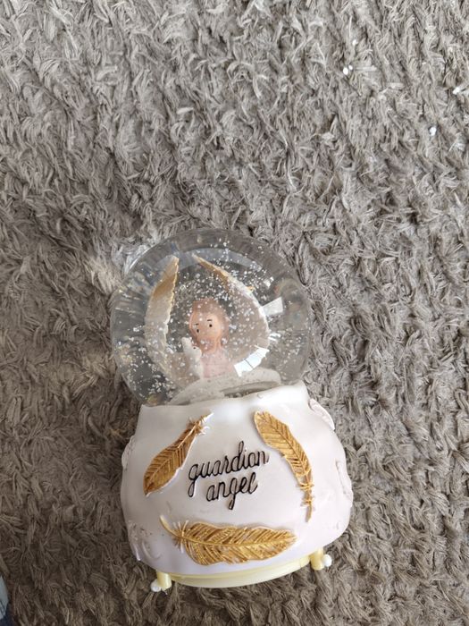 Шар красивый поющий