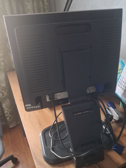 Продаются мониторы-2 шт