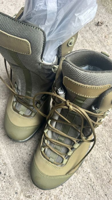 Bocanci militari GORETEX Firma TALAM..
Rezistente la apă, sunt forte c