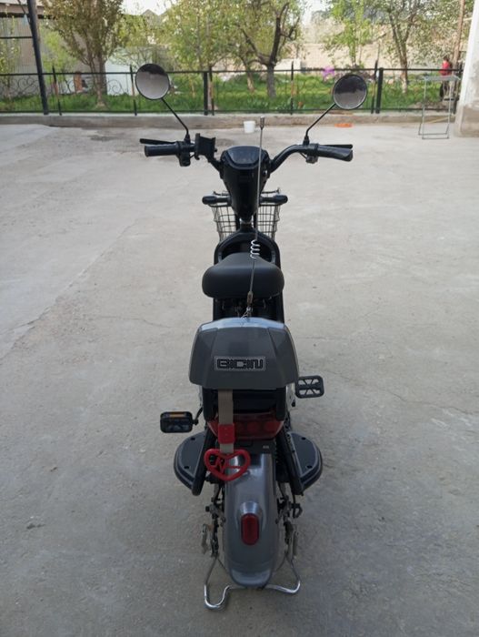 SK8 350 ват скутер