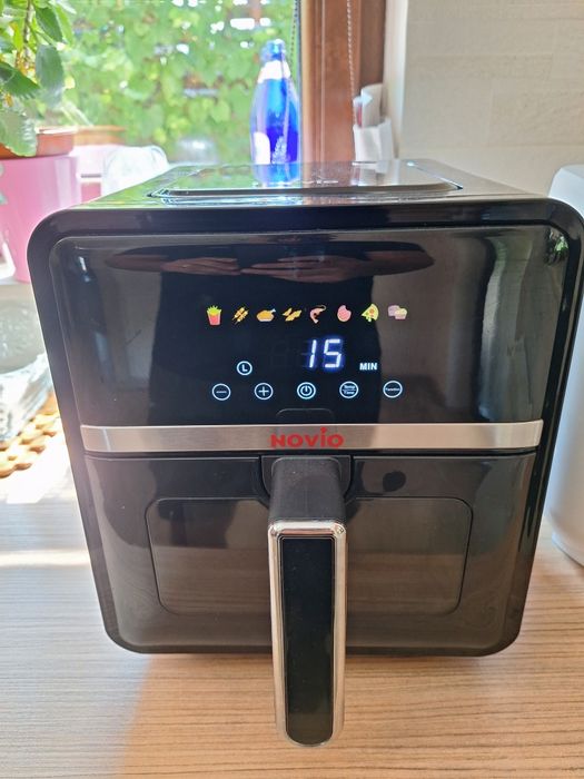 Airfryer  NOVIO  8 L, 1400w.