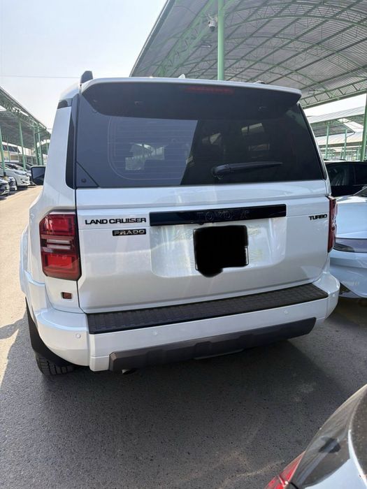 Toyota Land Cruiser 250