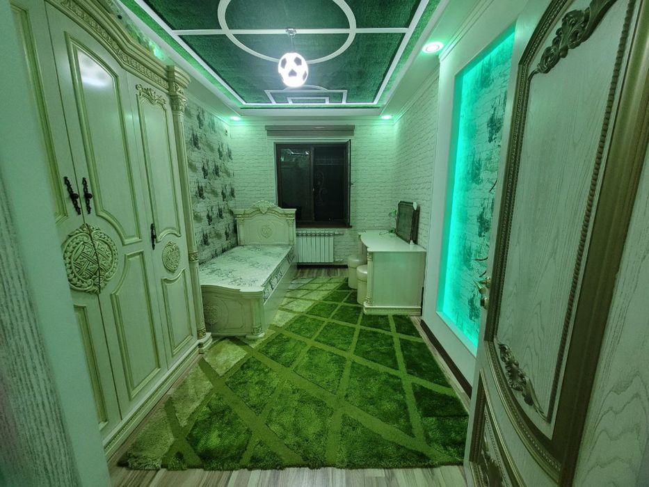 Продаётся квартира в Бухаре